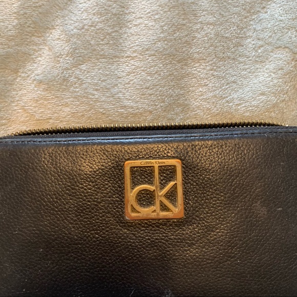Used Calvin Klein wallet - Picture 3 of 3